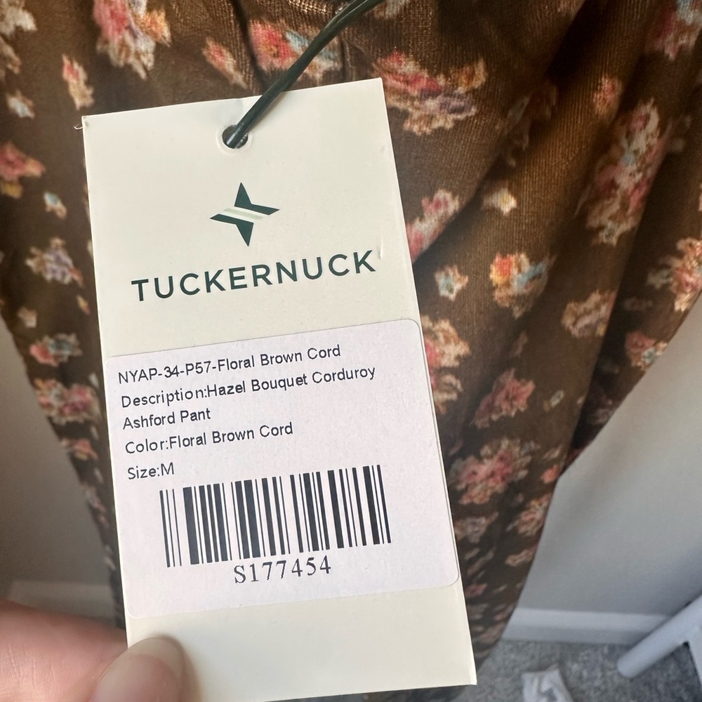 Tuckernuck Hazel Bouquet Corduroy Ashford Pant M | Floral Preppy Luxury NWT - Picture 6 of 6